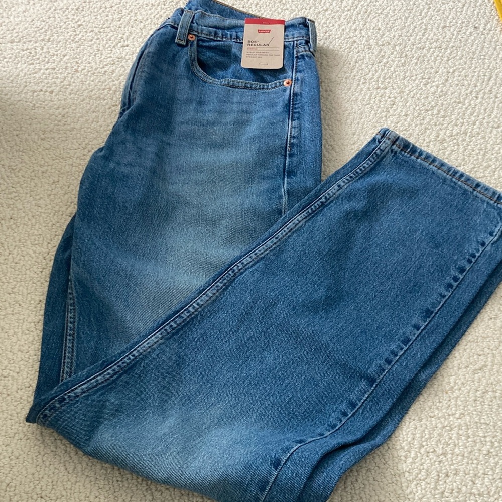 NWT LEVI'S / Mens 505 Regular Straight Jeans Size 34x32 - Picture 3 of 9